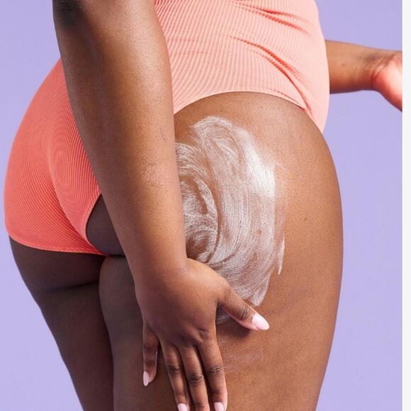 First Aid Beauty Sculpting Body Lotion - Picture 13 of 13